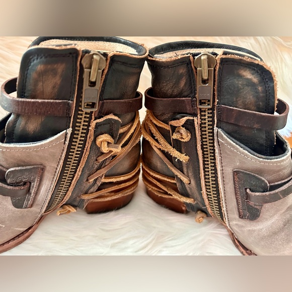 Freebird Crue bootie. Size 10! Color is mutli grey!!  Steam punk!  Bohemian! - Picture 10 of 13